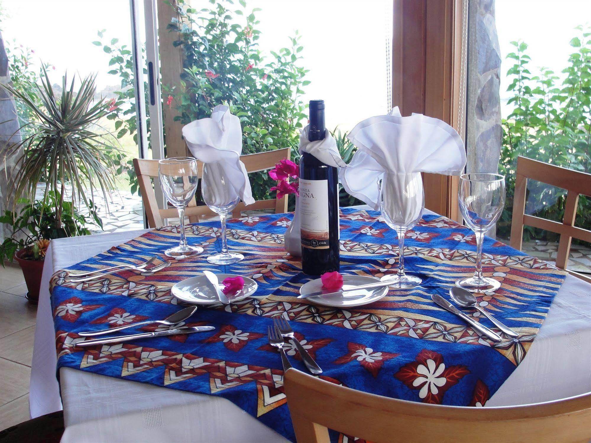 Iorana Isla De Pascua Hotel Hanga Roa Bagian luar foto
