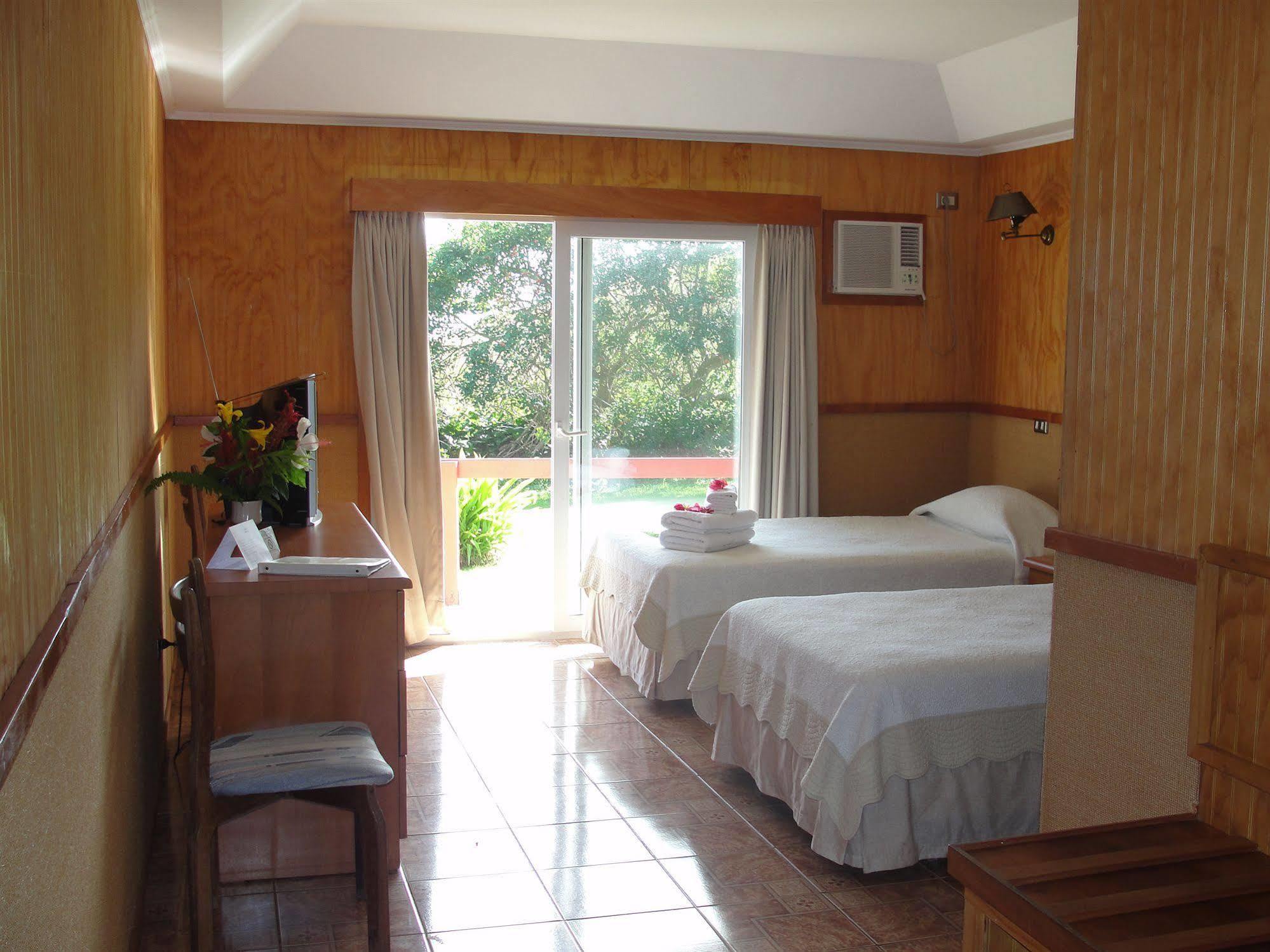 Iorana Isla De Pascua Hotel Hanga Roa Bagian luar foto