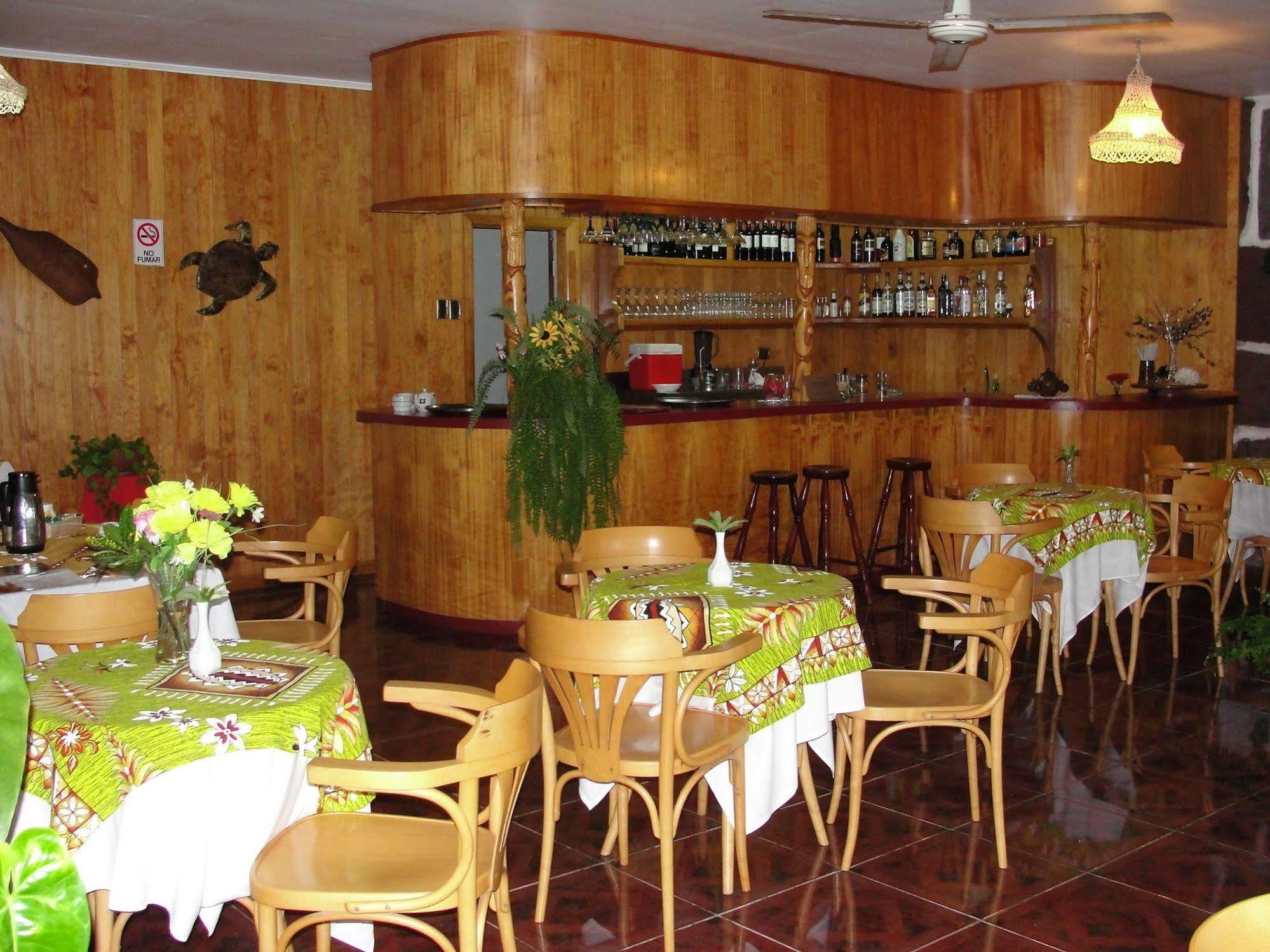 Iorana Isla De Pascua Hotel Hanga Roa Bagian luar foto
