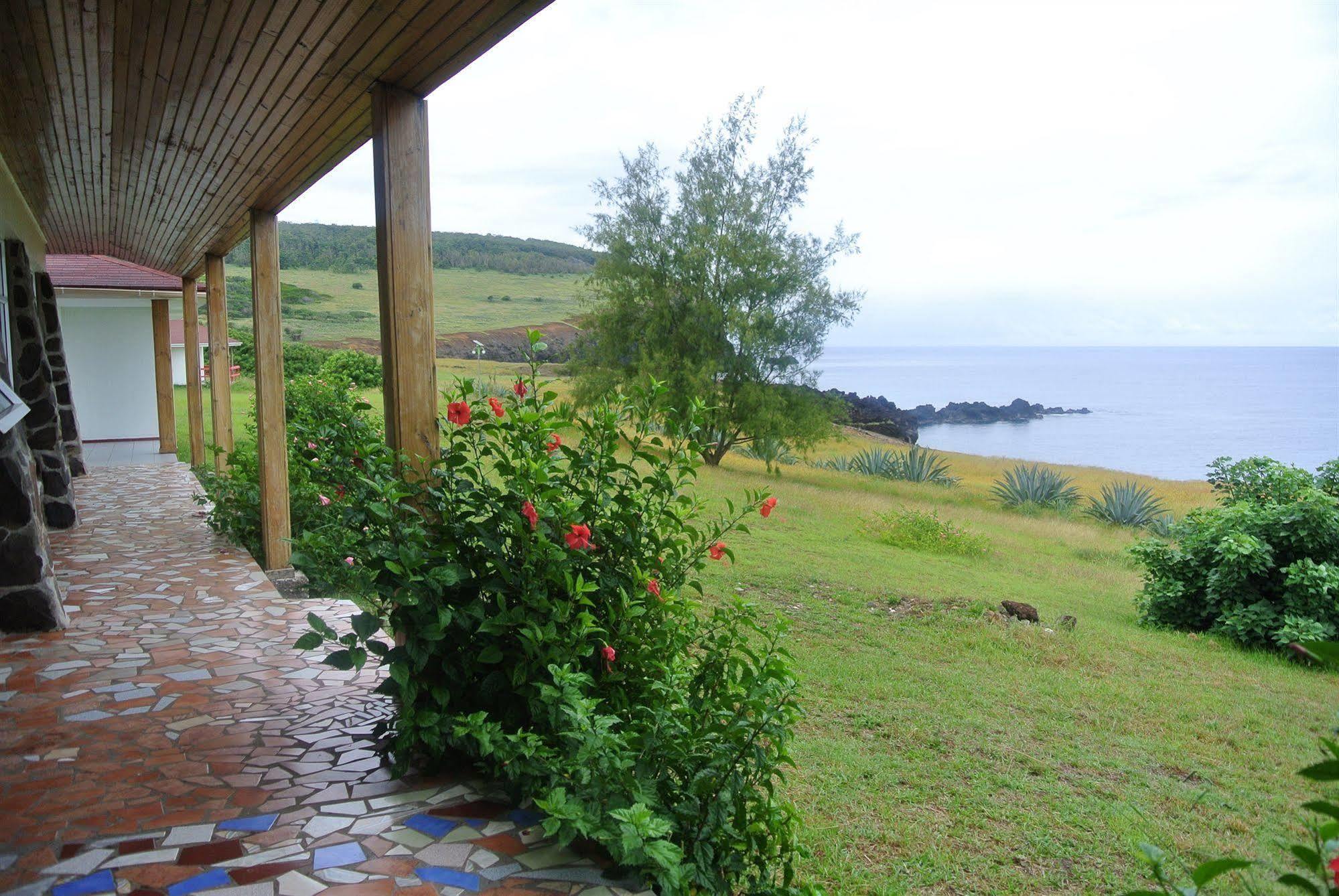 Iorana Isla De Pascua Hotel Hanga Roa Bagian luar foto
